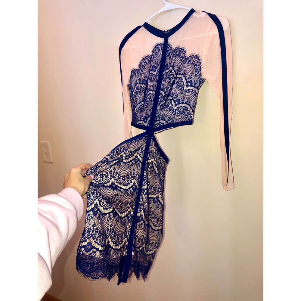 Missguided cobalt blue cut out lace panel dress - Picture 8 of 11